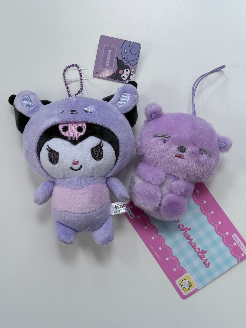 Thumbnail: [現貨] SANRIO ♡ 絕版2022年 KUROMI x BAKU變裝公仔掛件