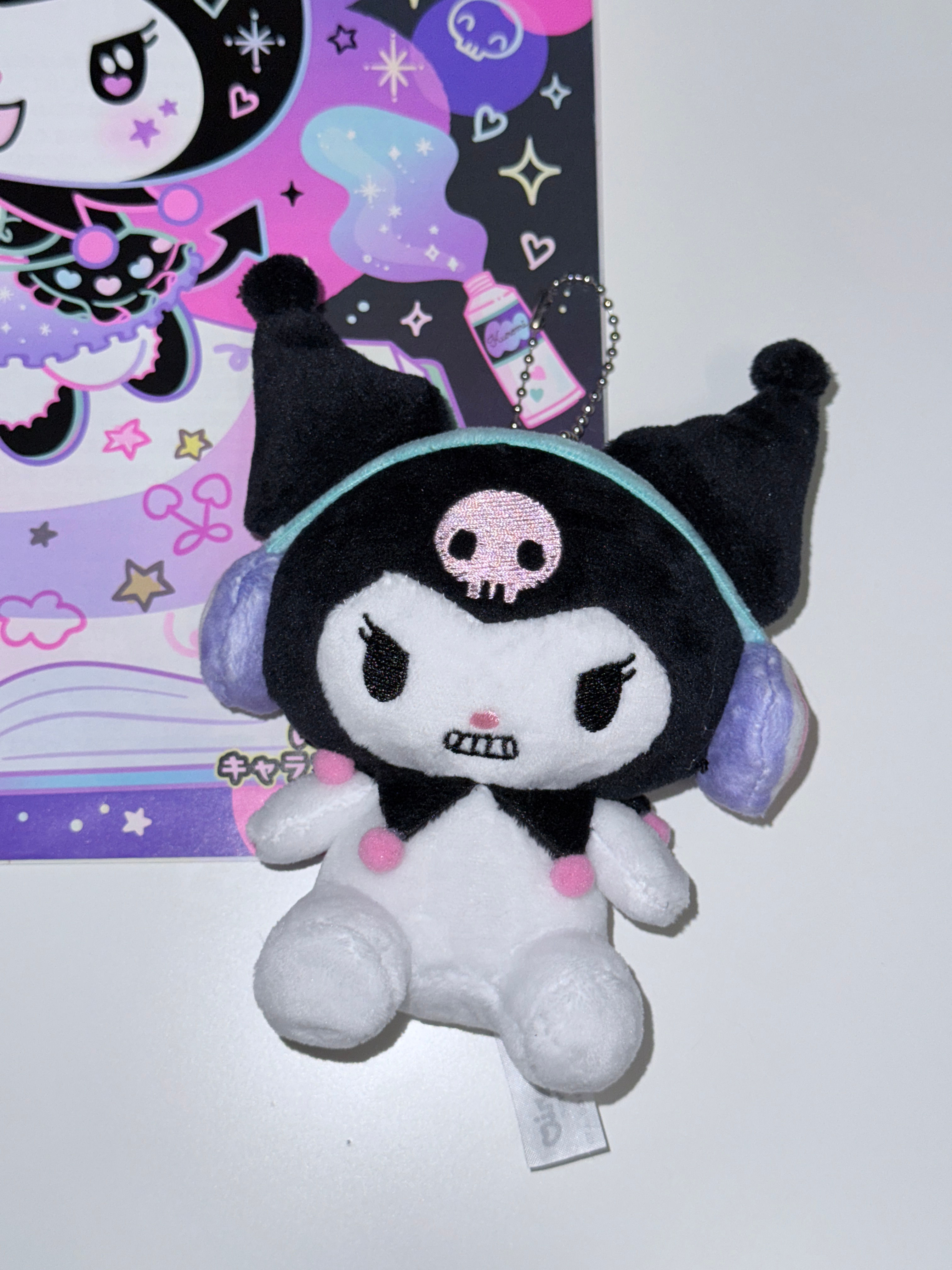 [現貨] SANRIO ♡ 台灣限定 耳機造型露齒KUROMI公仔掛件