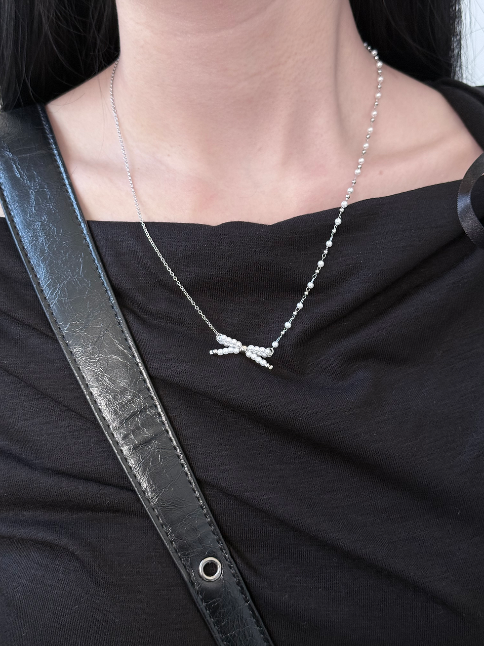 Thumbnail: Ribbon Pearl Necklace