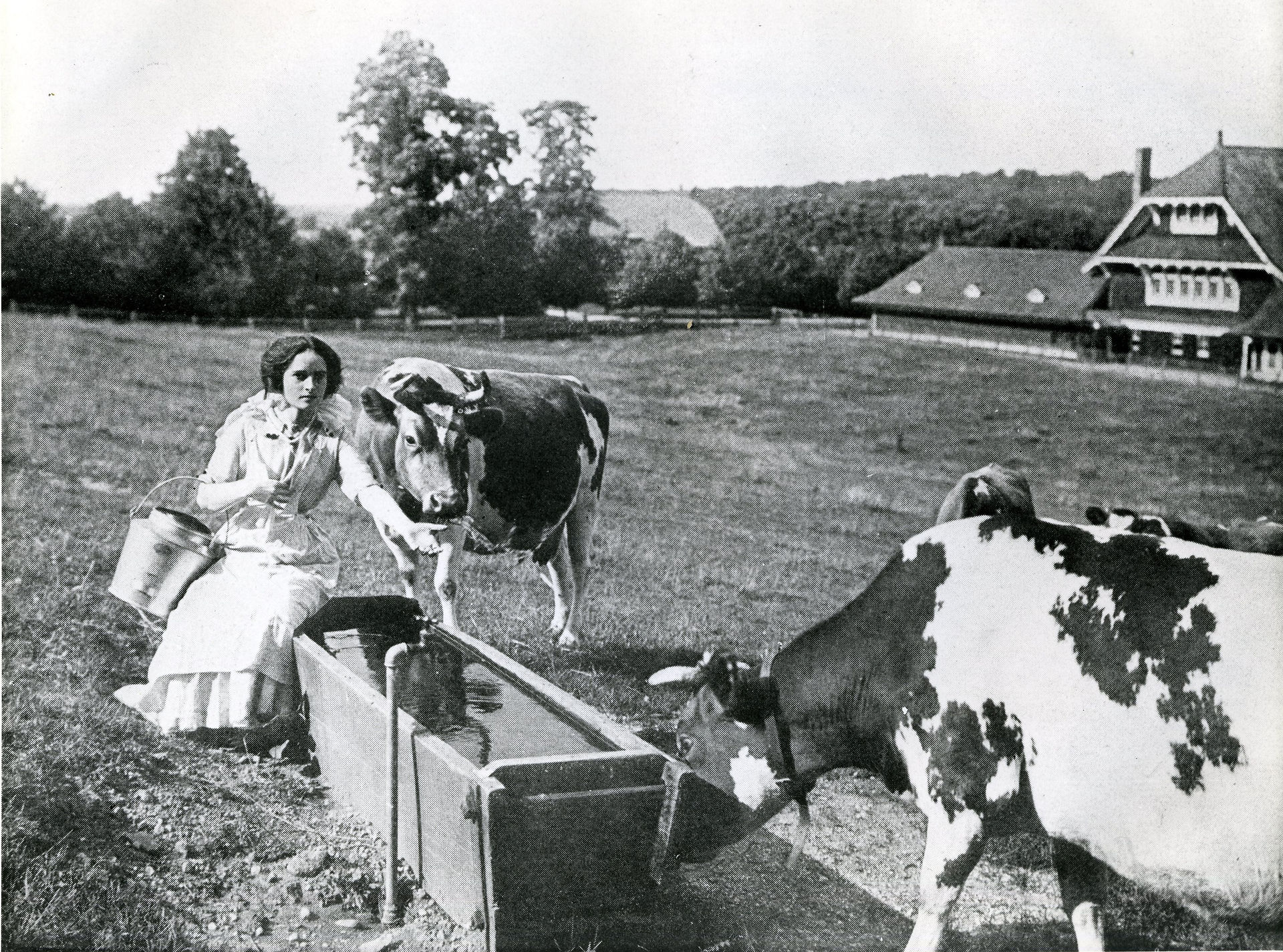 From Town & Country Feb 1912