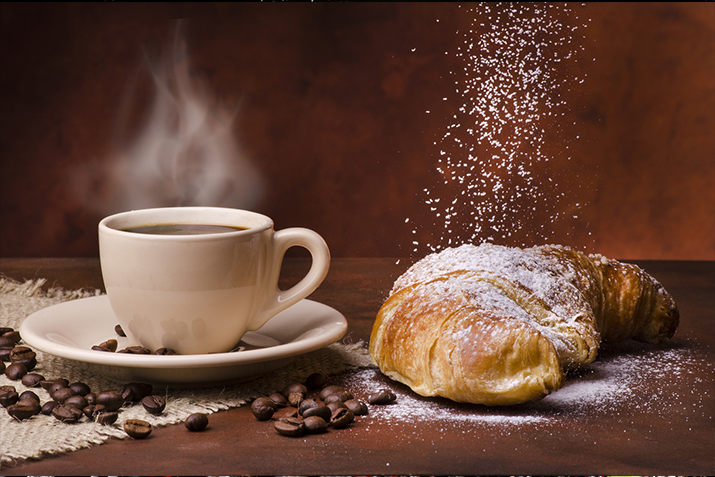 353-Kaffee-mit-Crosiannt-1200x800mm-Leckeres.png