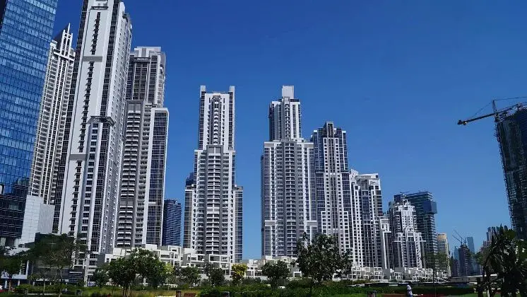 Commercial Tower in Business Bay