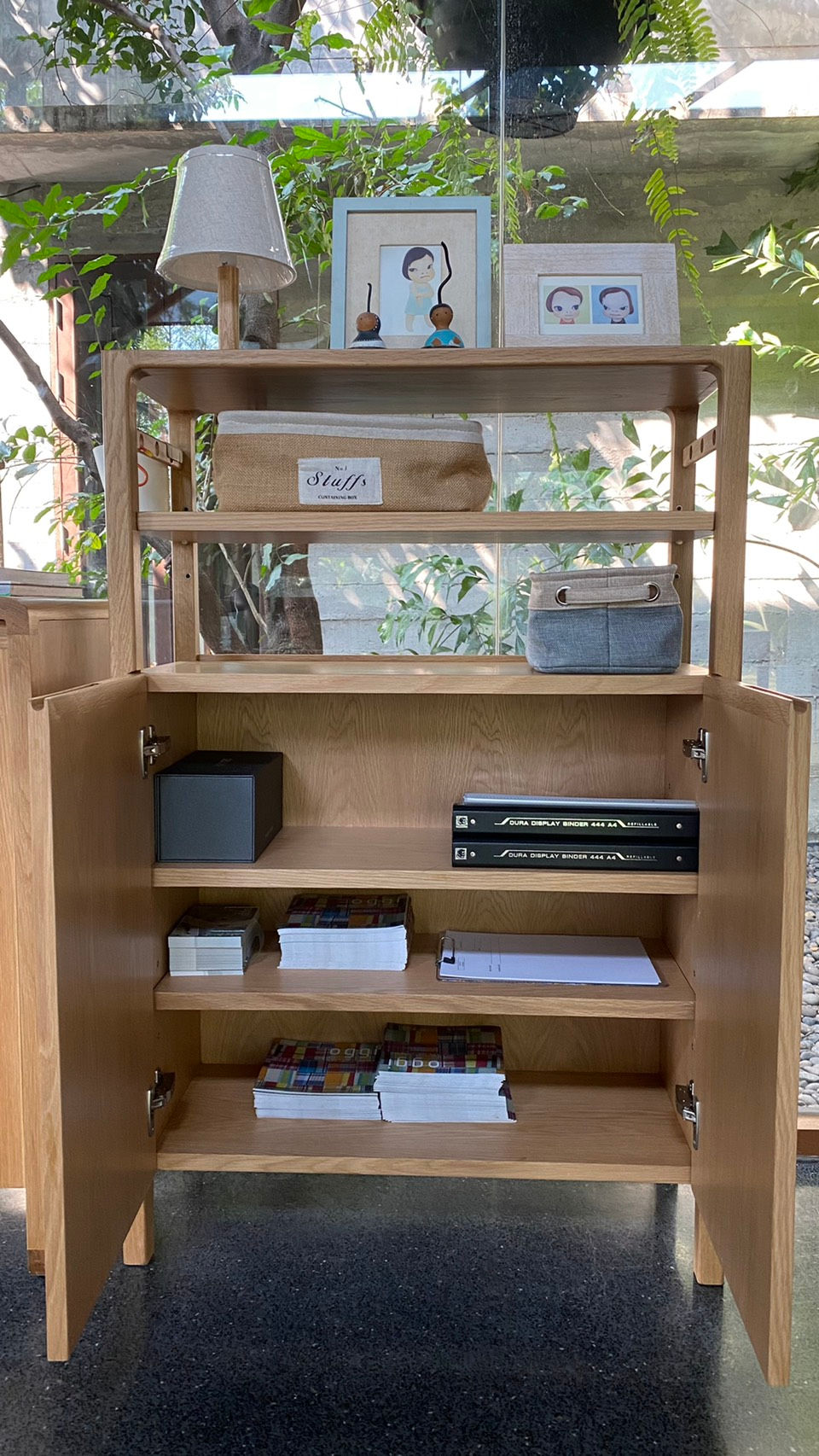 Thumbnail: dim cabinet