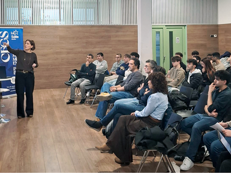 ASCICAT participa en la presentación de proyectos de IA aplicada del alumnado de ASIX en La Salle Manlleu