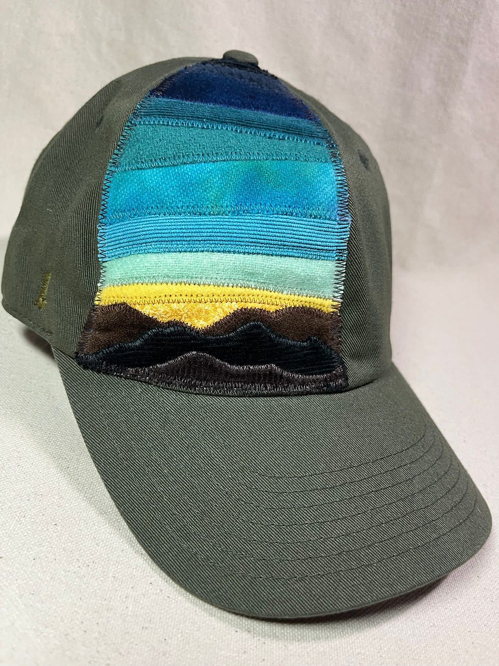 Thumbnail: Patchwork Mountain sunset curve bill dad ha