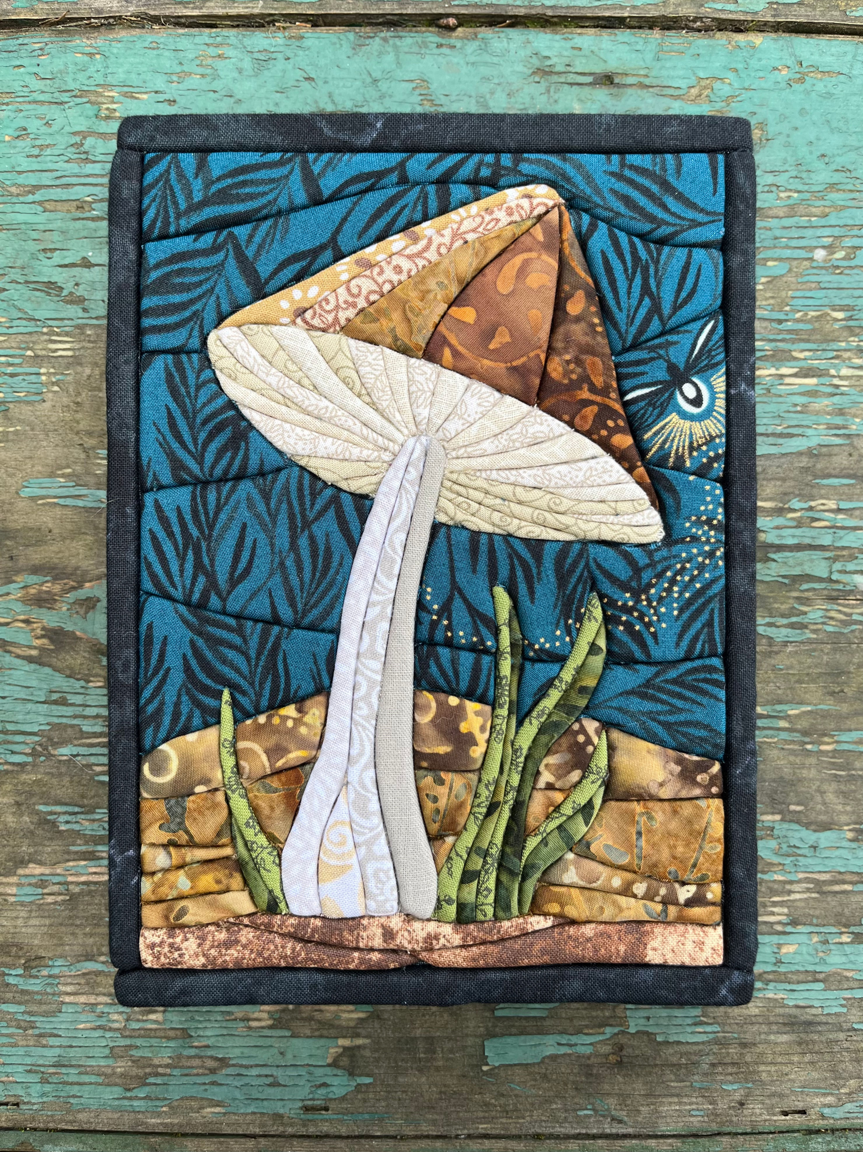 Mushroom magic - Kinusaiga fabric art 