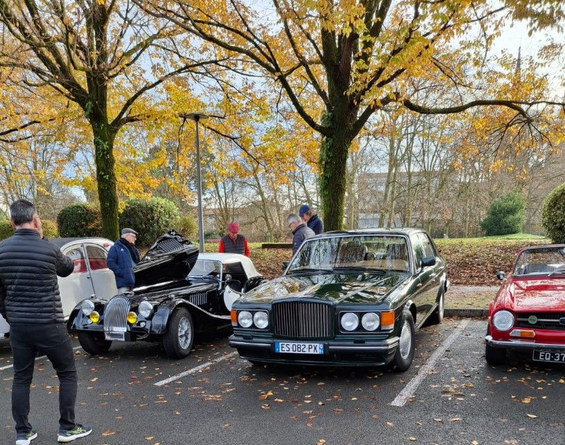 rassemblement-bayonne-noel-soupapesetpistons-2025 (18)