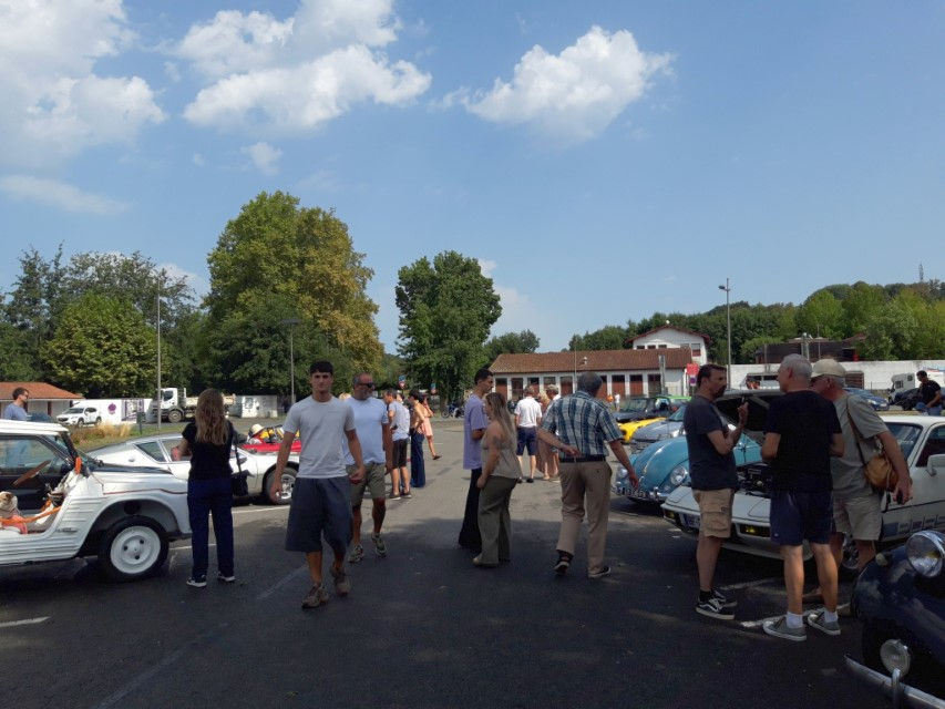 rassemblement-vehicules-anciens-hasparren-aout-2026 (29)