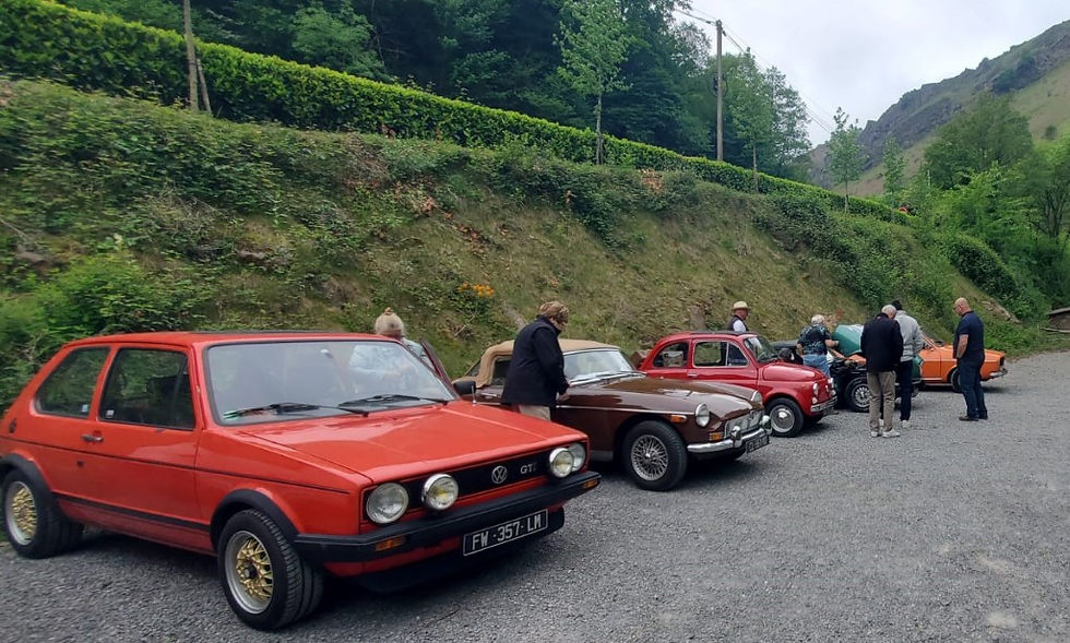 balade-voitures-anciennes-pays-basque-aldudes-2026-soupapes-pistons (46)