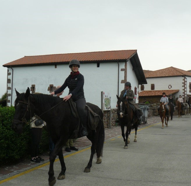 Soupapes et pistons Bayonne Hasparren en visite du musée à Zugaramurdi (6)