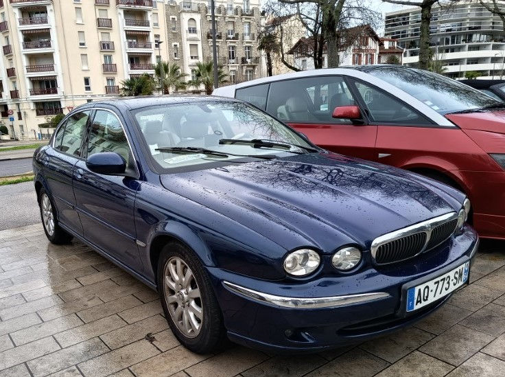 photos du rassemblement soupapes et pistons place des Basque Bayonne 1-2-26 (10)