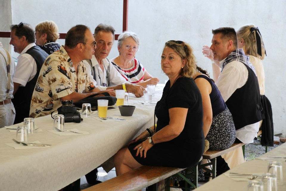 exposants-et-public-club-soupapes-et-pistons-lehengo-hazparne-2025 (15)