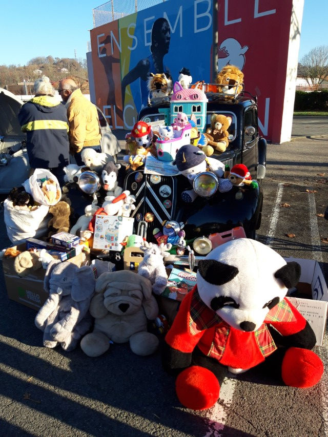 rassemblement-hasparren-noel-soupapesetpistons-2025 (1)