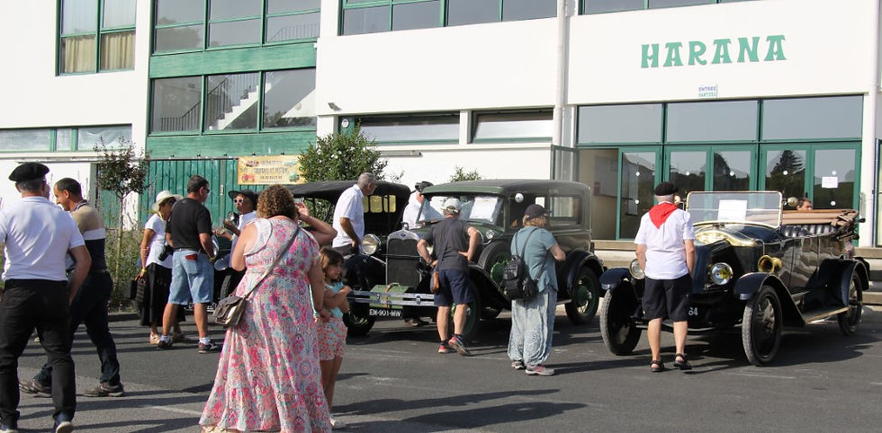 exposants-et-public-club-soupapes-et-pistons-lehengo-hazparne-2025 (41)