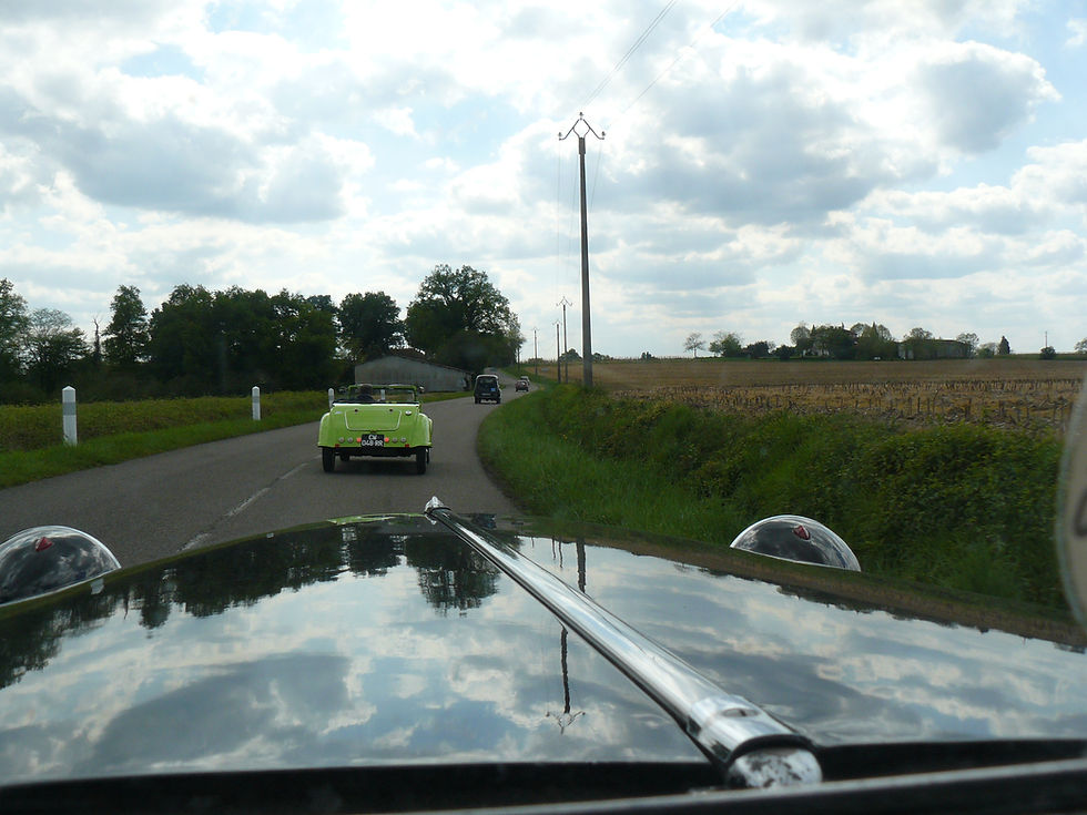 Soupapes et pistons Hasparren sortie avec Dynamic auto retro en Armagnac 24-4-16 (67)
