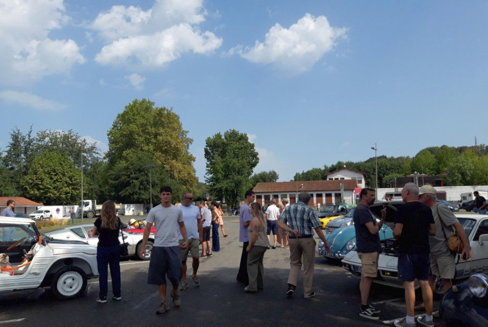 rassemblement-vehicules-anciens-hasparren-aout-2026 (31)