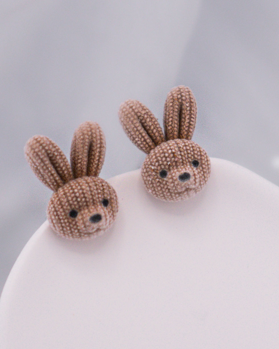 Thumbnail: "Soft bunny besties"