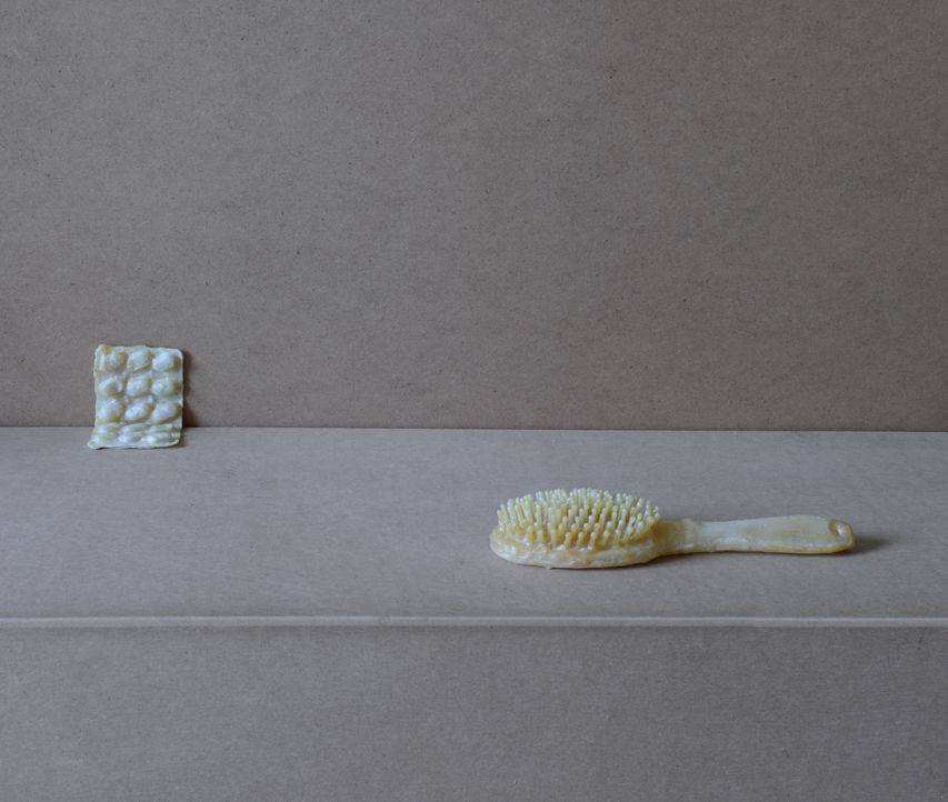 cachets + brosse.JPG