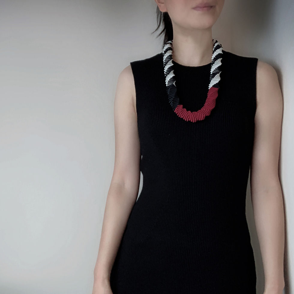 Thumbnail: Mondrian Red necklace