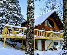 Greenshades - Located in Alpine Haven just 5 minutes from Jay Peak Resort, this 5 bedroom chalet has a charm all its own.