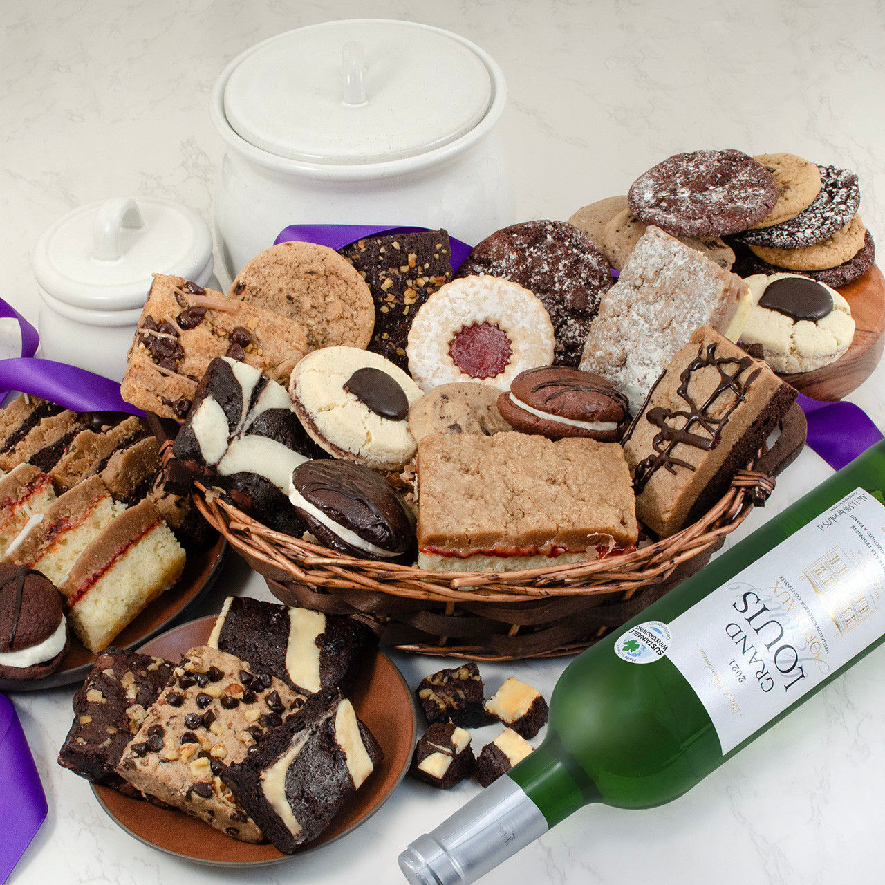 Bakery & Bordeaux White Wine Gift Basket