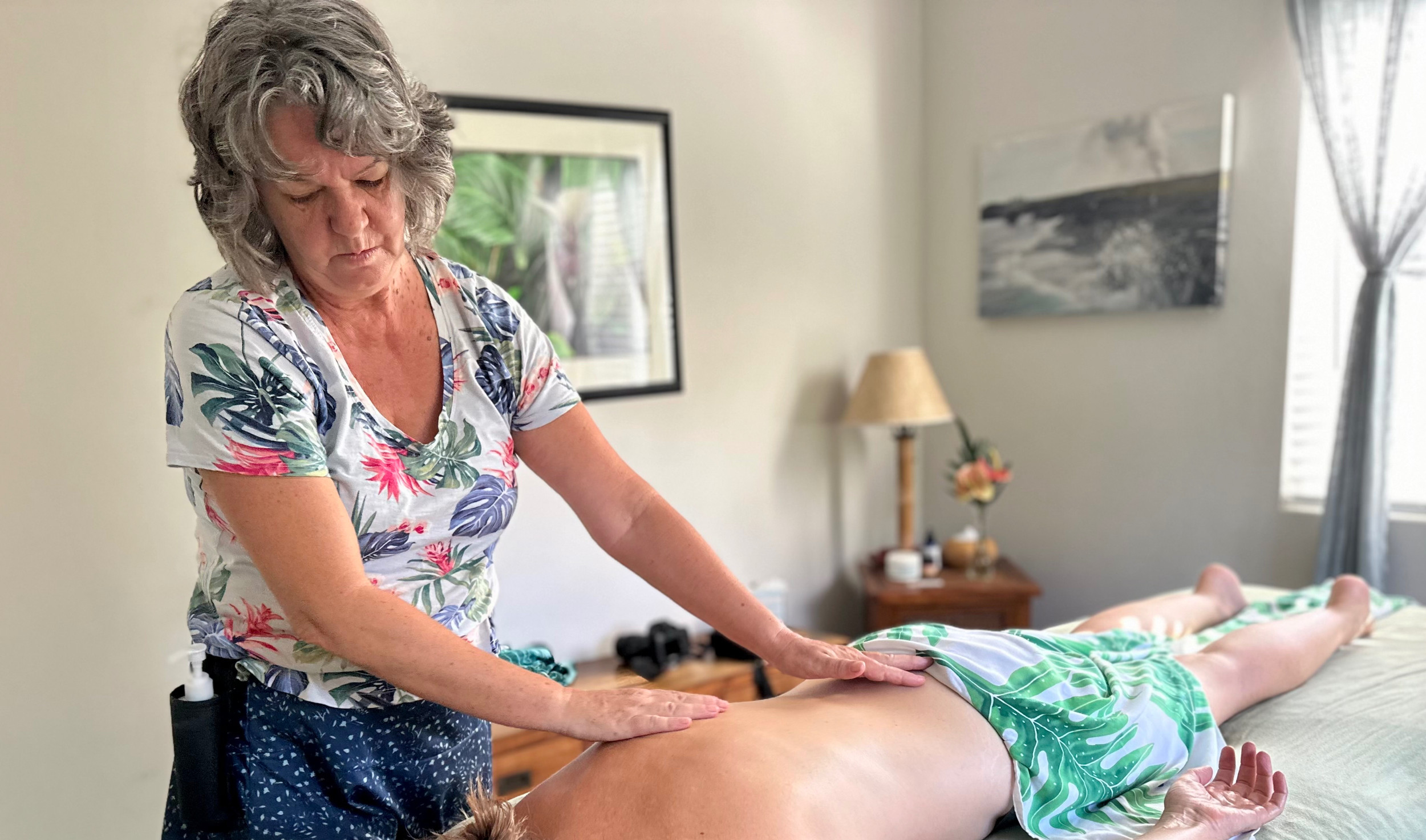 Sylvie Gendron, Massage and Lomilomi