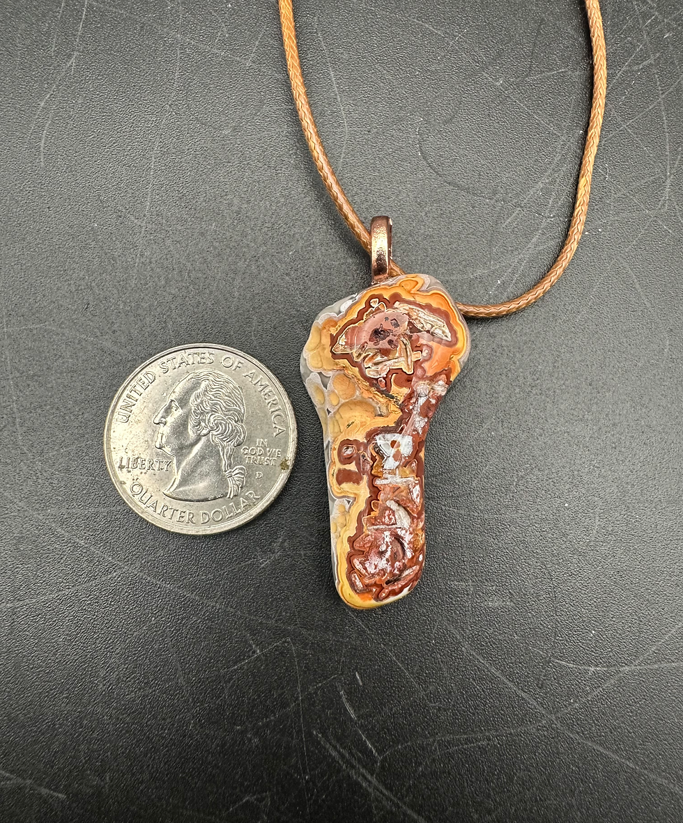 Thumbnail: Crazy Lace Tumbled Pendant