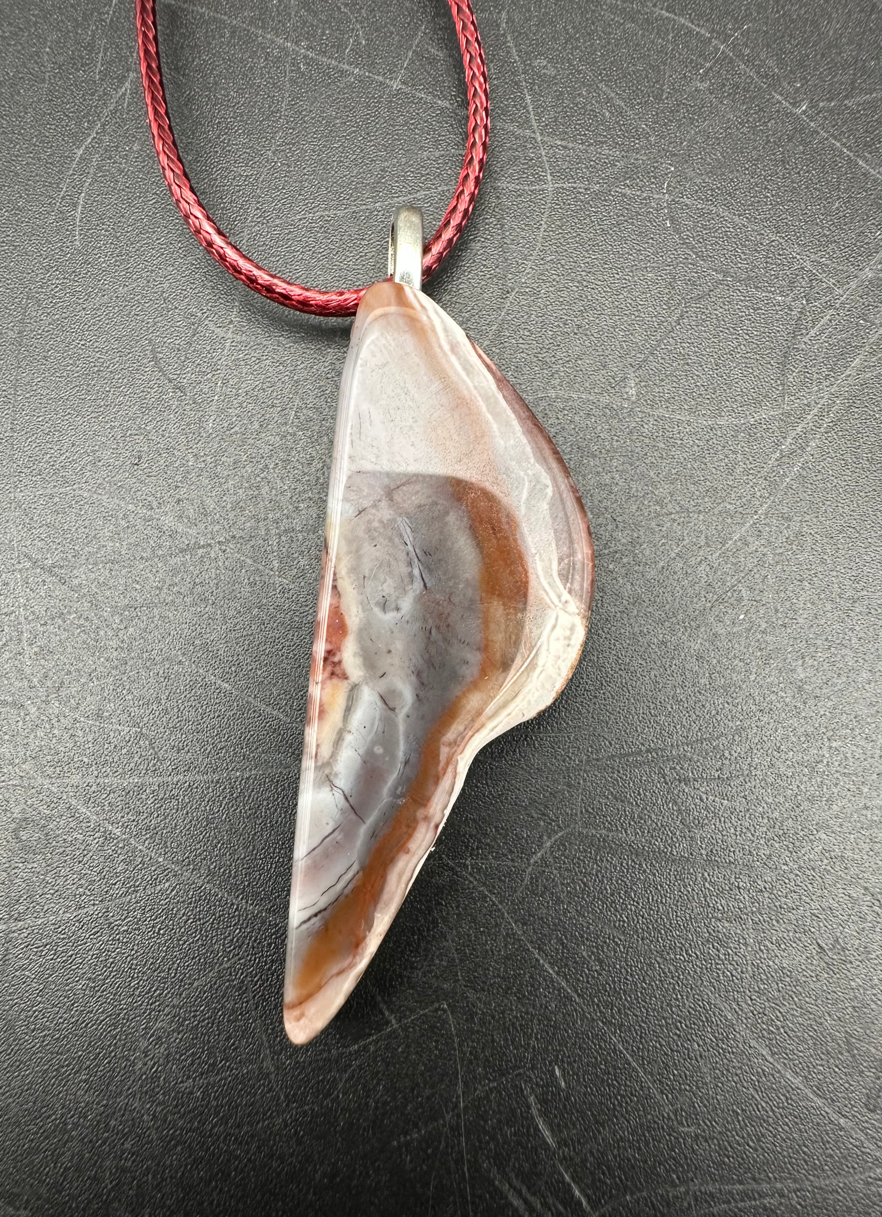 PNW Agate/Petrified Wood? Tumbled Pendant