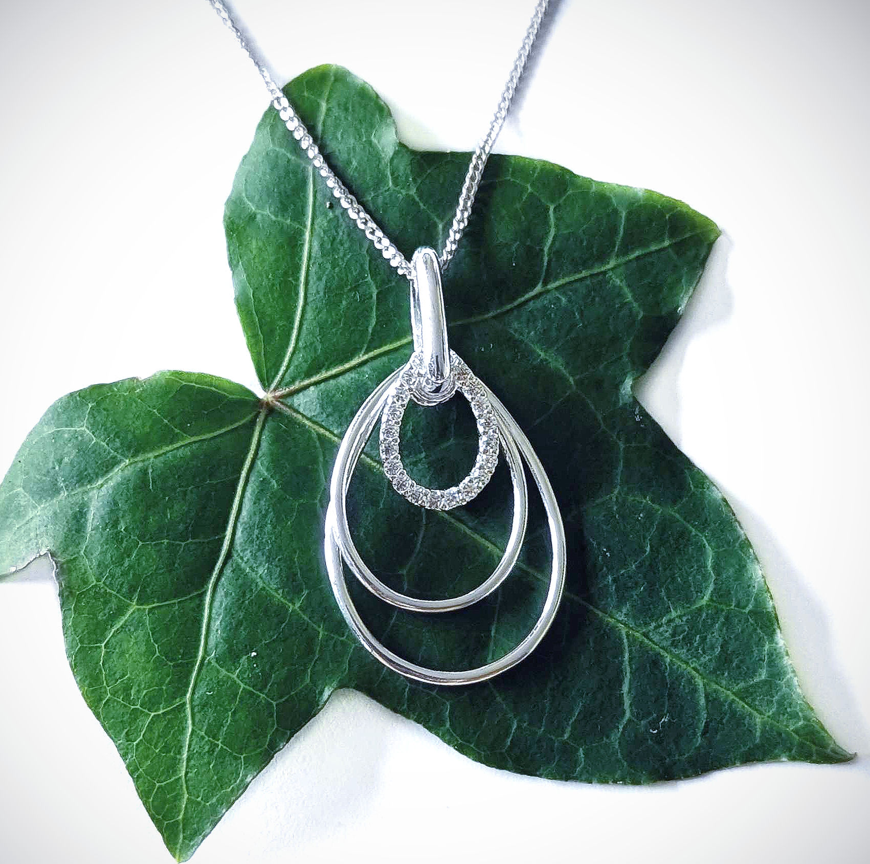 Silver & crystal triple oval necklace