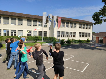 DIE MITTELSTUFE TÜFTELT AN FLUGOBJEKTEN