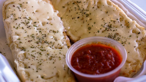 Cheesy Garlic Bread w/Marinara Sauce