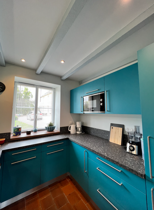 Cuisine aménagée sur mesure, aménagement, cuisine morderne