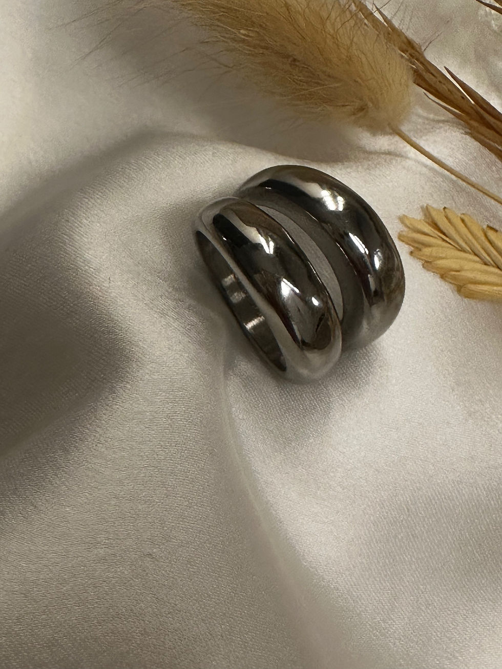 Nora S. Δαχτυλίδι