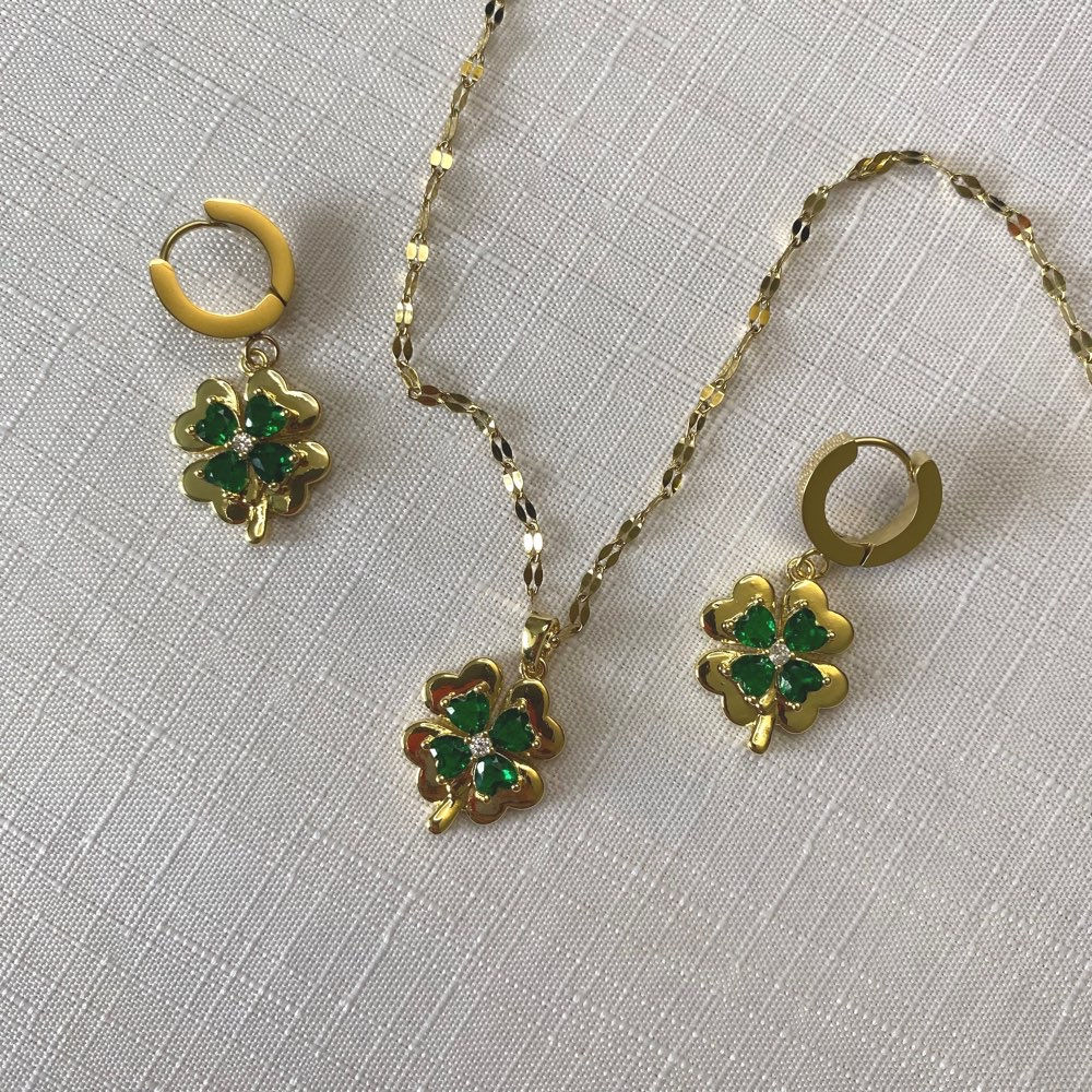 Clover Necklace & Huggie Drop Hoops