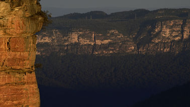 high natural sandstone wall, gattspeed, gattspeed wild, canyon, grand, grandeur, sandstone, mountain, cliff, rock, expanse, view, frame, form, national park, UNESCO, world heritage listed, photography, photo, print, picture, landscape photography,
frame, poster, wall art, fine art, boardroom art, australian landscape, blue mountains landscape