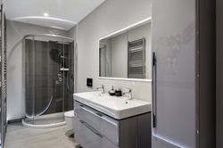Bathroom Room Setting Display