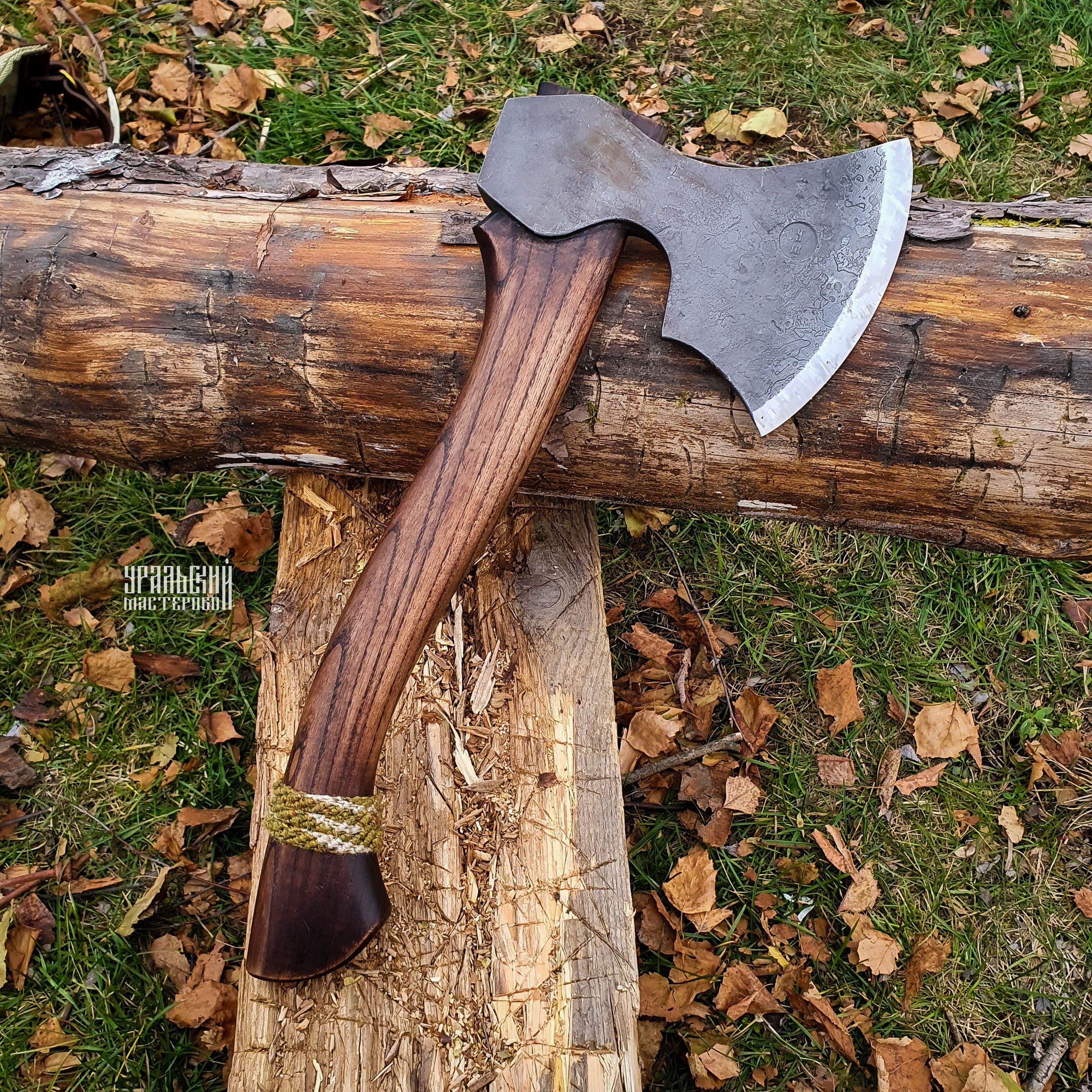 Плотницкий топор для резьбы по дереву "Карвинг"