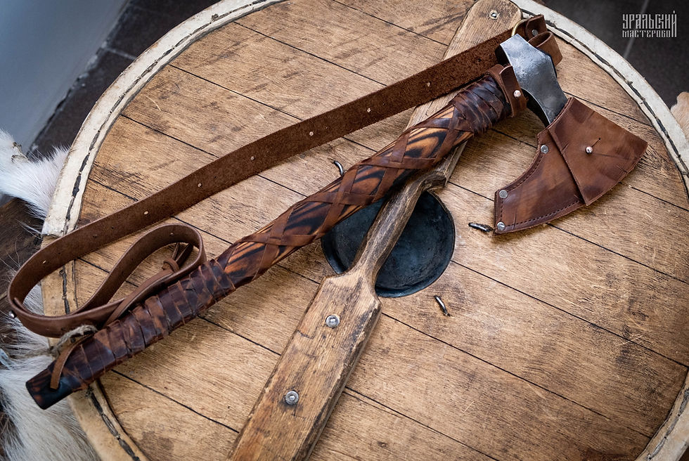 Миниатюра: Топор викинга "Рагнар" с чехлом и подвесом