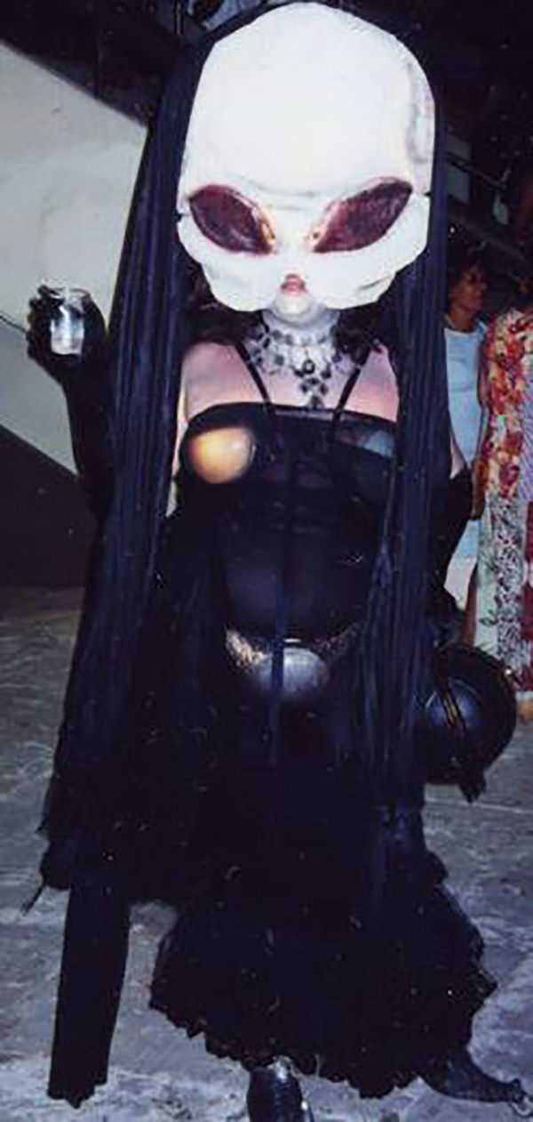 Freddie Mercado, “Mona Lisa Alien”. Cortesía del artista.