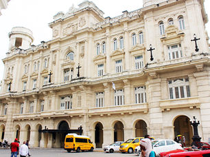 “La tradición se rompe pero cuesta”: las mujeres artistas del Caribe en la XV Bienal de La Habana