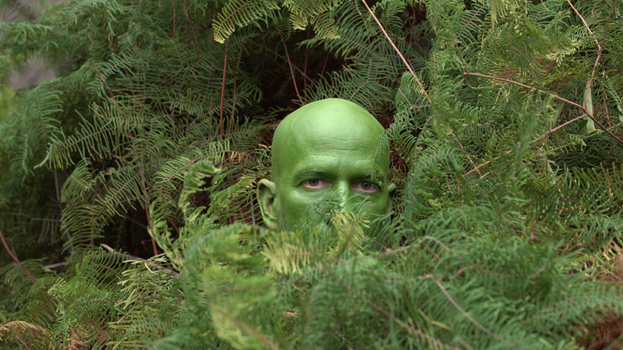 Shoufay Derz, [GIF de Loving the alien, Miguel / open, (Gulgadya Muru/Grasstree Path)] de la serie en curso, Ritual of Eels, 2019. (Suministrado por el autor)