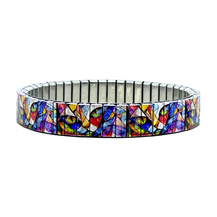 10mm stainless steel stretch bracelet featuring the Art cat face cubism style artwork in a metallic finish. Clasp-free, waterproof, scratch-resistant and nickel-free. Handmade in London and supplied in a gift box. by Urband London