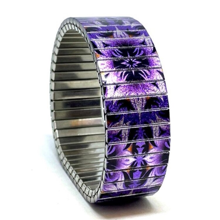 18mm stainless steel stretch bracelet featuring the Flowers Cross pink obsession artwork in a metallic finish. Clasp-free, waterproof, scratch-resistant and nickel-free. Handmade in London and supplied in a gift box. by Urband London