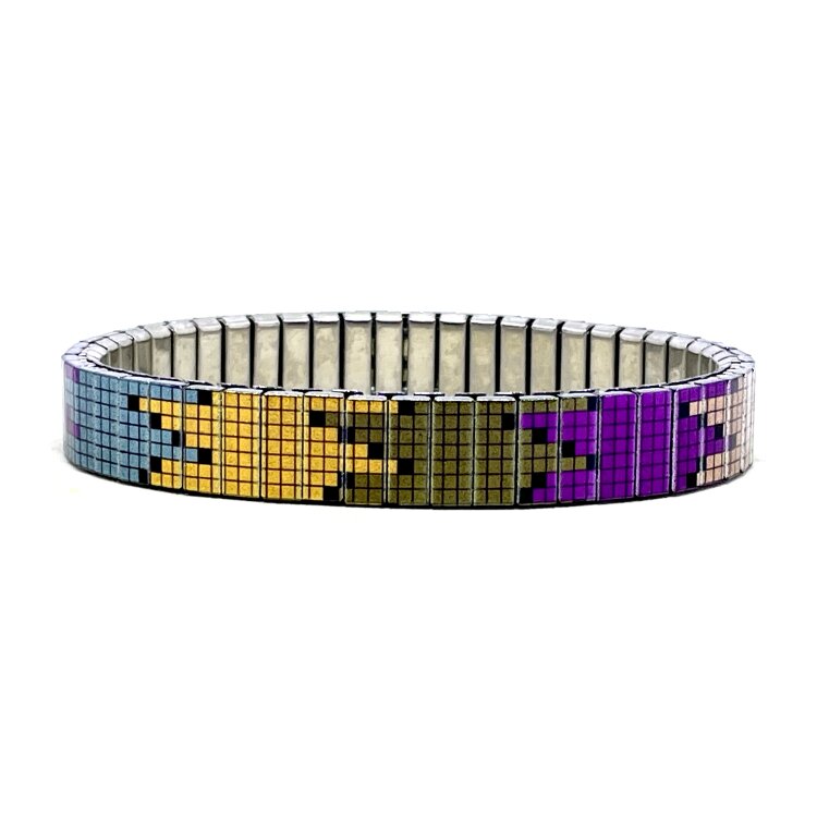 A versatile 10mm stainless steel stretch bracelet featuring the Soho cool pixels design in a metallic finish. Its clasp-free construction makes it easy and comfortable to wear, while the distinctive artwork adds an individual touch. by Urband London