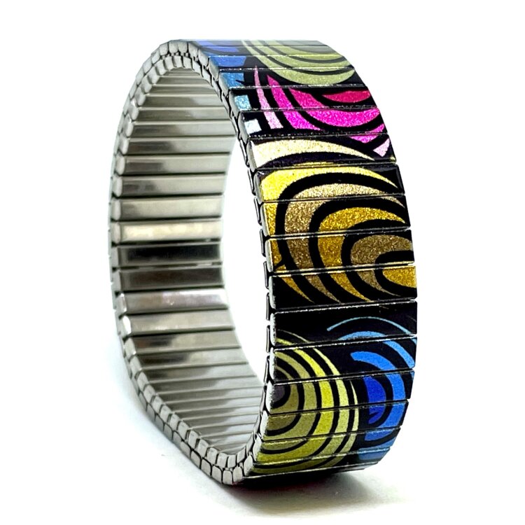 18mm stainless steel stretch bracelet featuring the Checkers Kites deep psychedelica artwork in a metallic finish. Clasp-free, waterproof, scratch-resistant and nickel-free. Handmade in London and supplied in a gift box. by Urband London