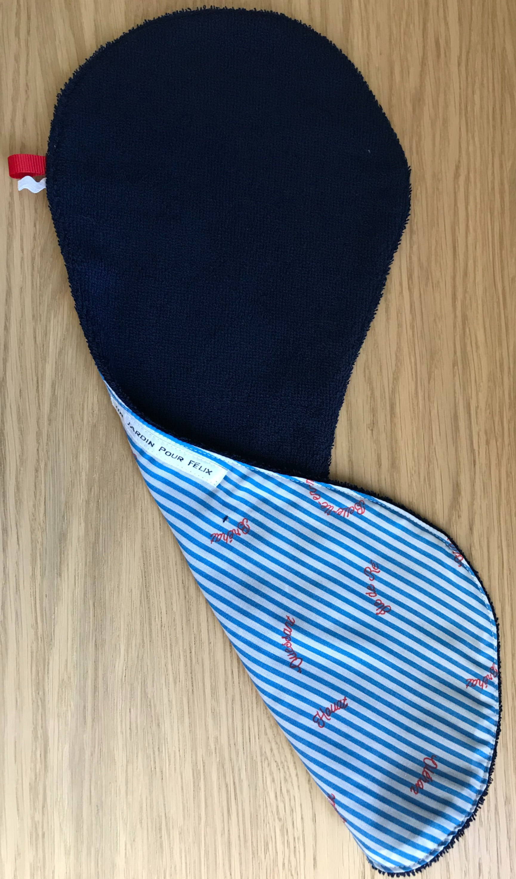 Bavoir épaule marine et rayé