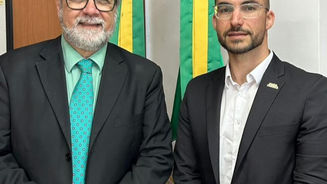 Reunião com peritos criminais trata do plano de carreira da categoria