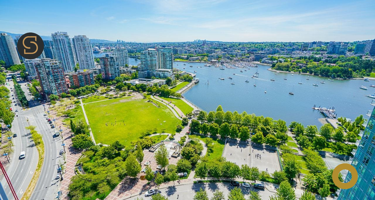 Million-Dollar Waterfront Views | Spacious 2 Bed + Den in Yaletown – photo 2