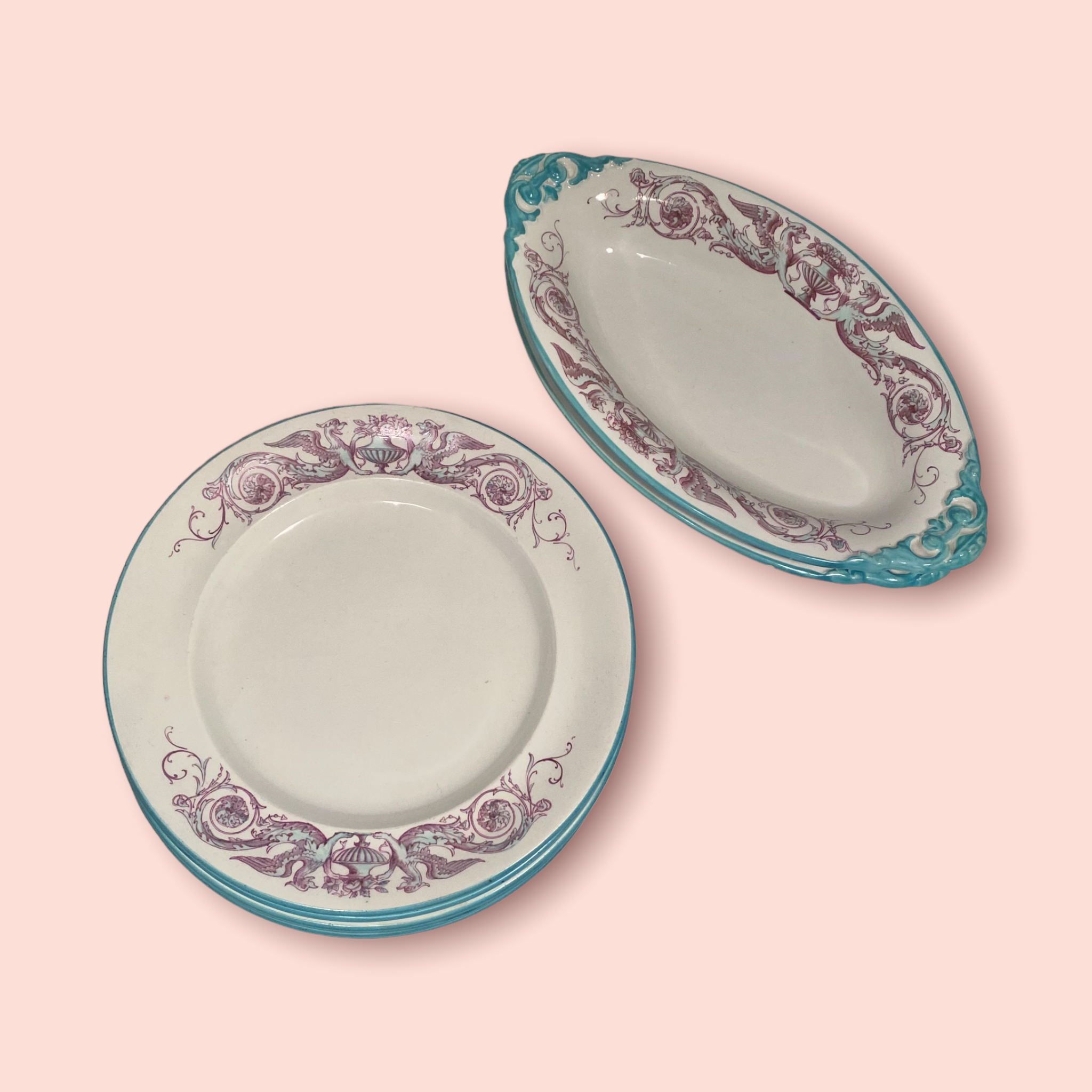 6 assiettes et 2 plats vintage