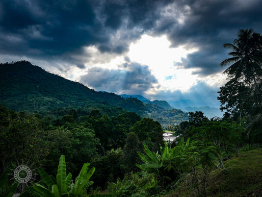 Khao Luang massif and Khiriwong